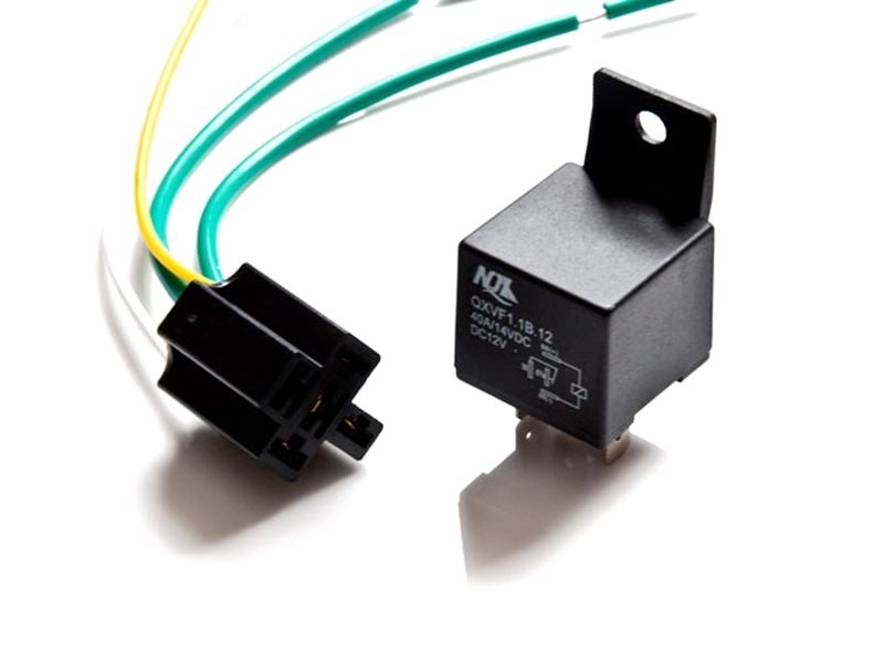 12V RELAY 30 AMP WITH SOCKET